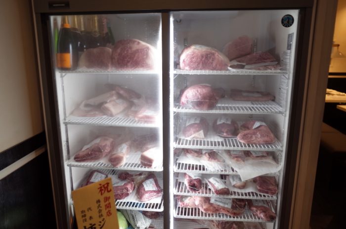 焼肉屋?精肉店?最高のお肉を新コンセプトで提供するお店
