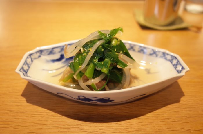 メインはニラレバ?銀座で上質な家庭料理を楽しめるお店