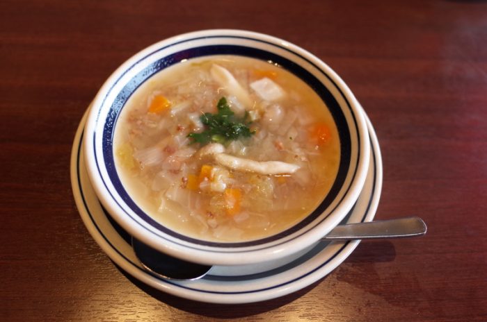 ファミレス級の大箱店なのに味は本物!