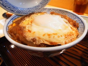 ロースカツ定食|銀座梅林