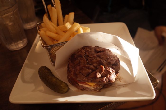 糖質制限中の神メニュー!肉バーガー発見