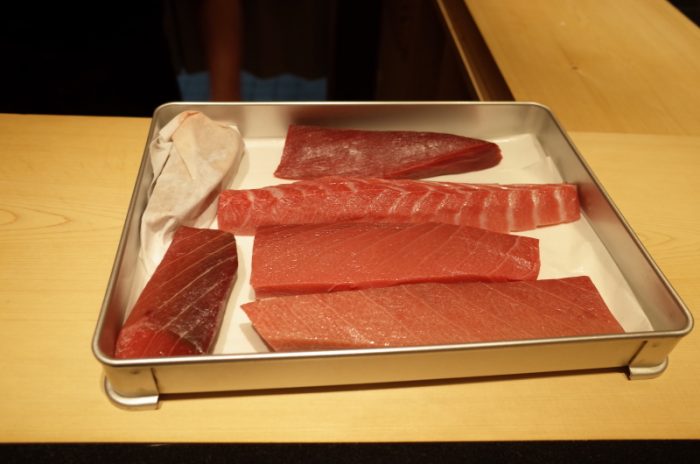 鮪とのバランスを考え尽くされた強い酢飯